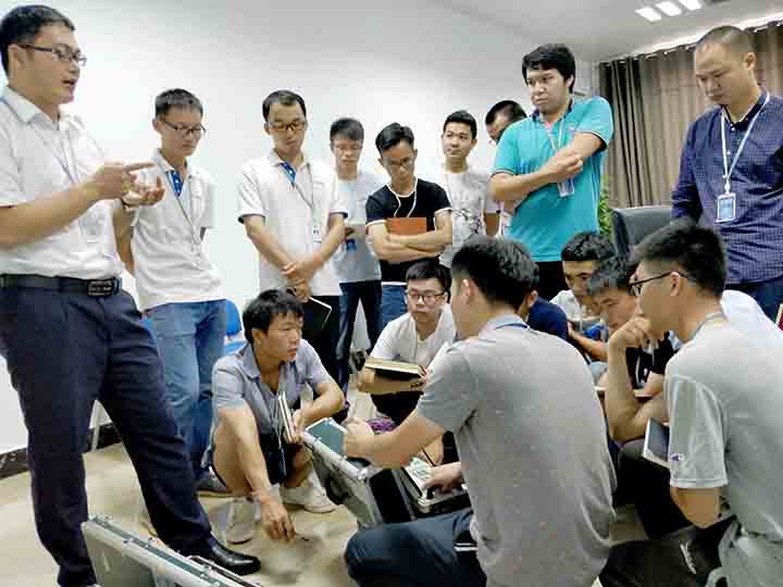 批饭检测采样部自行举行采样技术提升培训会